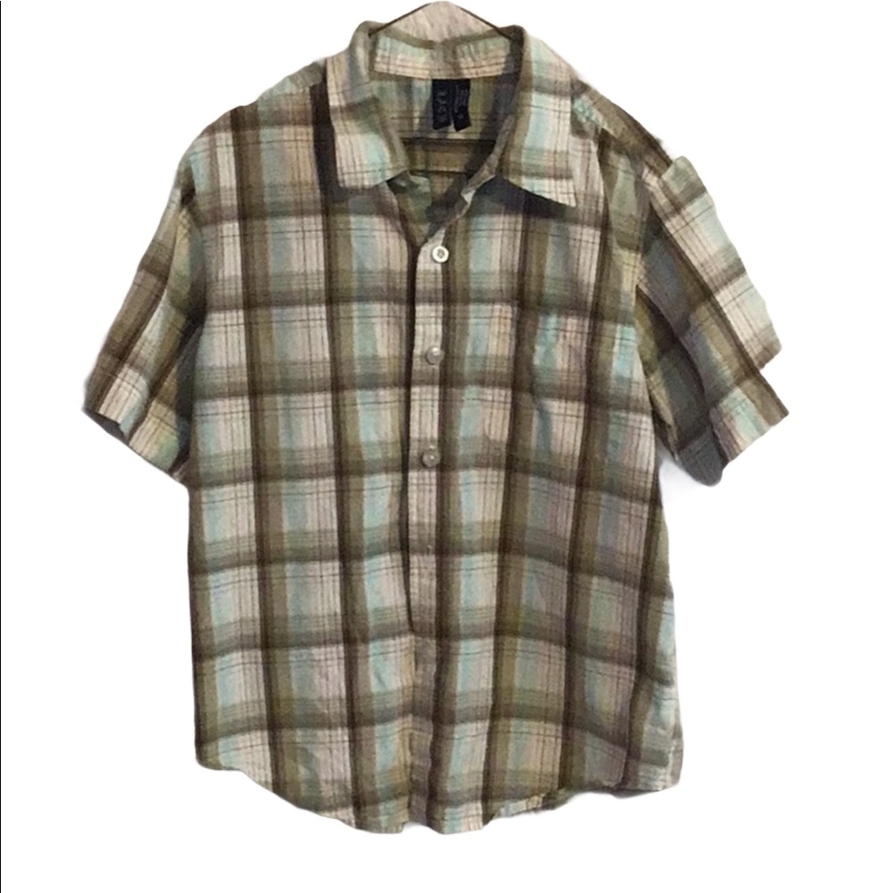 Boys small plaid button down short sleeve shirt